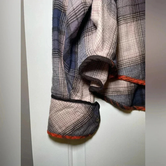 BDG Urban Outfitters Cropped Flannel Size XS Collared Oversized Brown/Navy Plaid - Picture 2 of 10